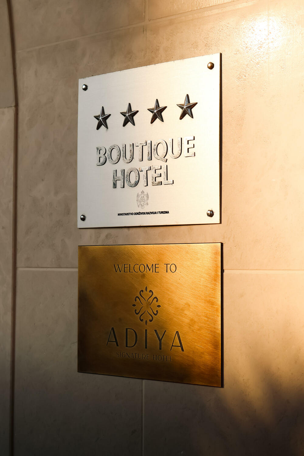 <p><em>Adiya Signature Hotel pruža doživljaj i iskustvo koje ne liči ni na jedno drugo.</em></p>