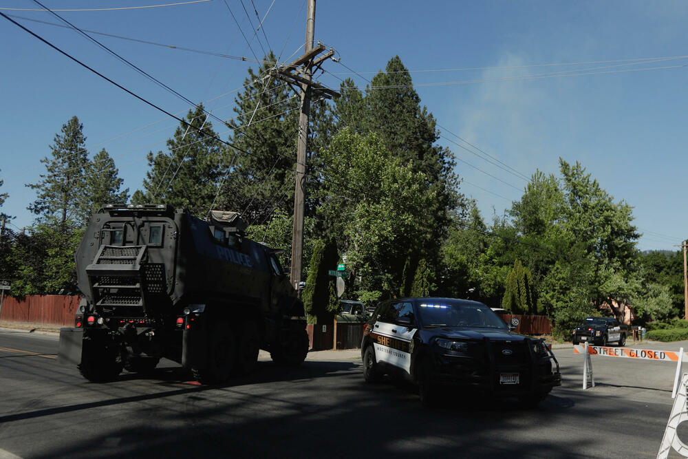 <p>"Vjerujemo da je osumnjičeni podmetnuo požar i vjerujemo da je to bila zasjeda i da je bila namjerna", rekao je sinoć šerif okruga Kutenai Bob Noris i dodao da "ti vatrogasci nisu imali šansu"</p>