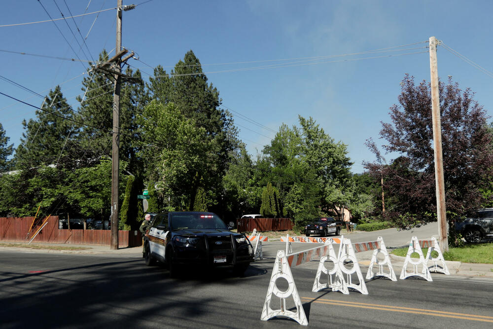 <p>"Vjerujemo da je osumnjičeni podmetnuo požar i vjerujemo da je to bila zasjeda i da je bila namjerna", rekao je sinoć šerif okruga Kutenai Bob Noris i dodao da "ti vatrogasci nisu imali šansu"</p>