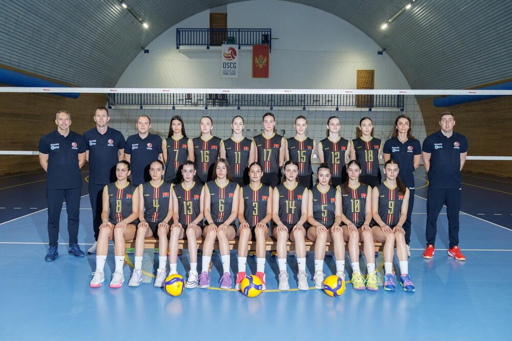 Ženska pionirska odbojkaška reprezentacija Crne Gore, Foto: OSCG