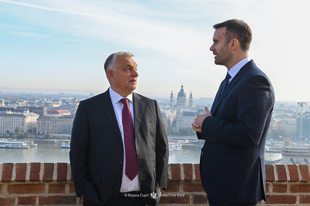 Potpisuju sporazume: Spajić i Orban, Foto: Vlada Crne Gore