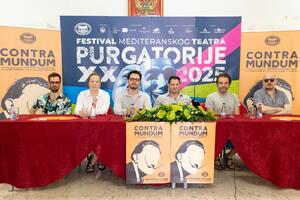 „Contra mundum", pozorišna igra života po Dalijevom receptu