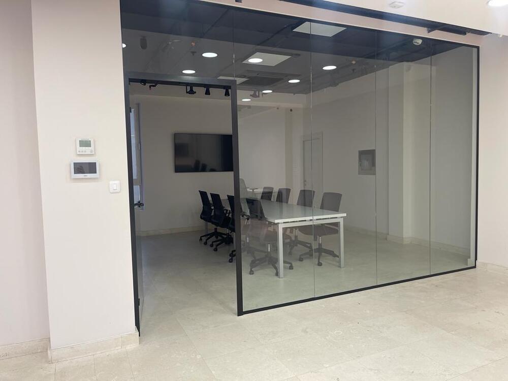 <p>Nije svejedno gdje se nalazite. Poziciju na tržištu određuje i - lokacija</p>