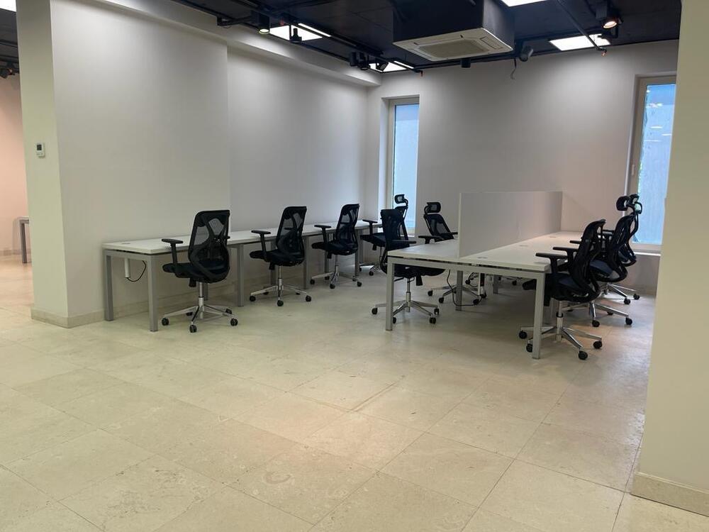 <p>Nije svejedno gdje se nalazite. Poziciju na tržištu određuje i - lokacija</p>