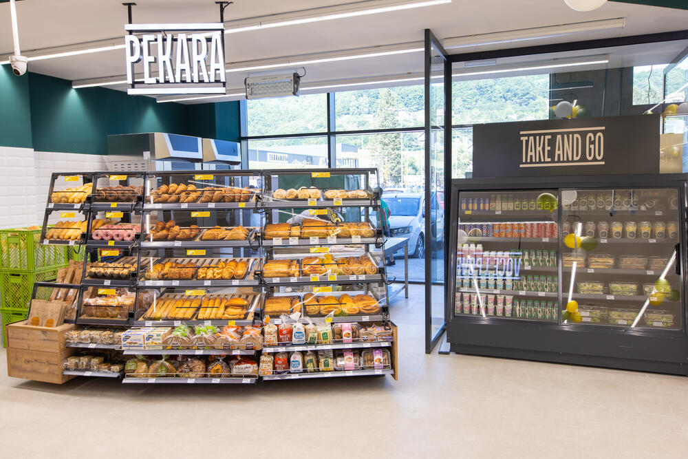 <p>Od danas je Bijelo Polje bogatije za još jedno mjesto pametne kupovine – <strong>Diskont Conto</strong> je zvanično otvorio svoja vrata u sklopu <strong>Bravera City Parka</strong>, prvog retail parka na sjeveru Crne Gore!</p>