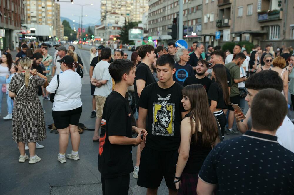 Sa jedne od blokada u Nišu, Foto: BETAPHOTO/SASA DJORDJEVIC