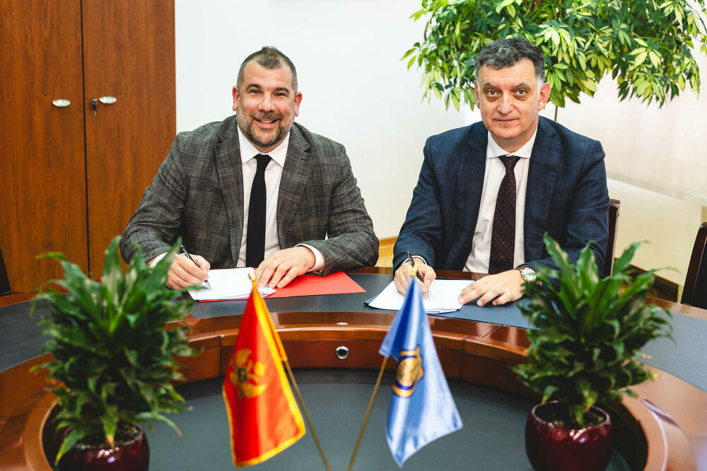 Krapović i Komnenović, Foto: Ministarstvo odbrane