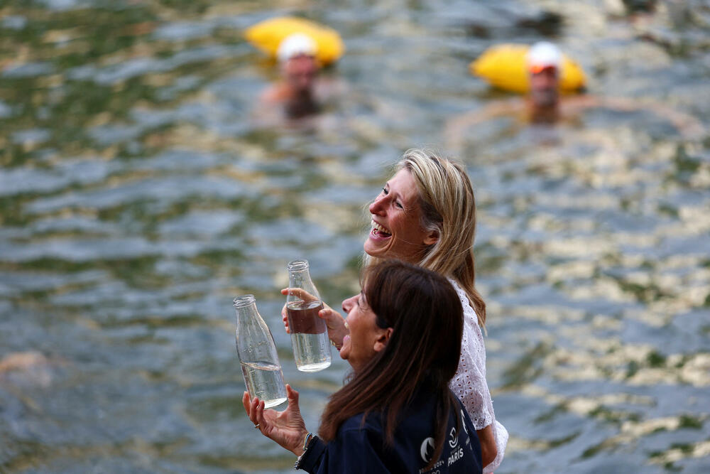 <p>Tri kupališta su otvorena nakon projekta čišćenja od 1,4 milijarde eura, koji je Pariz sproveo kako bi rijeka bila bezbjedna za takmičenja na prošlogodišnjim ljetnjim Olimpijskim igrama</p>