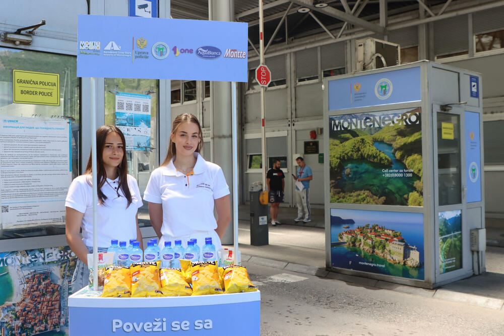 <p>Kampanja je počela zvanično na graničnom prelazu Dobrakovo i Aerodromu Podgorica, dok nas početak kampanje na Aerodromu Tivat i graničnom prelazu Debeli brijeg očekuje početkom sljedeće sedmice</p>
