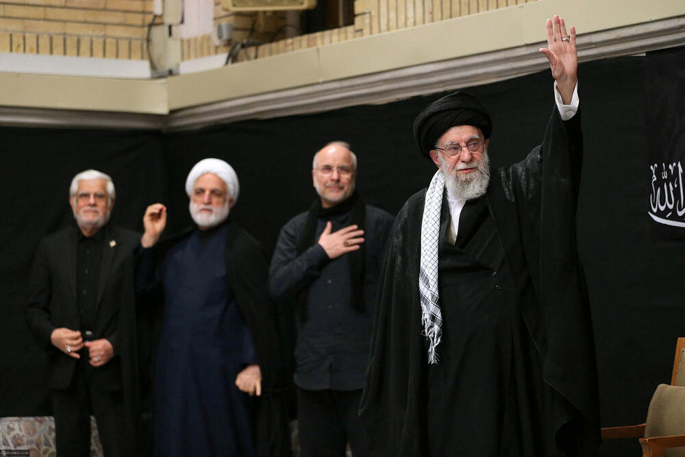 <p>Hamenei je prisustvovao ceremonijama povodom obiležavanja Ašure, važnog islamskog dana sećanja, a državni mediji su naveli da nije održao govor na događaju</p>