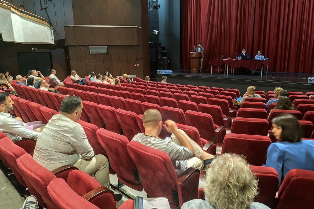 Sa sjednice, Foto: Siniša Luković