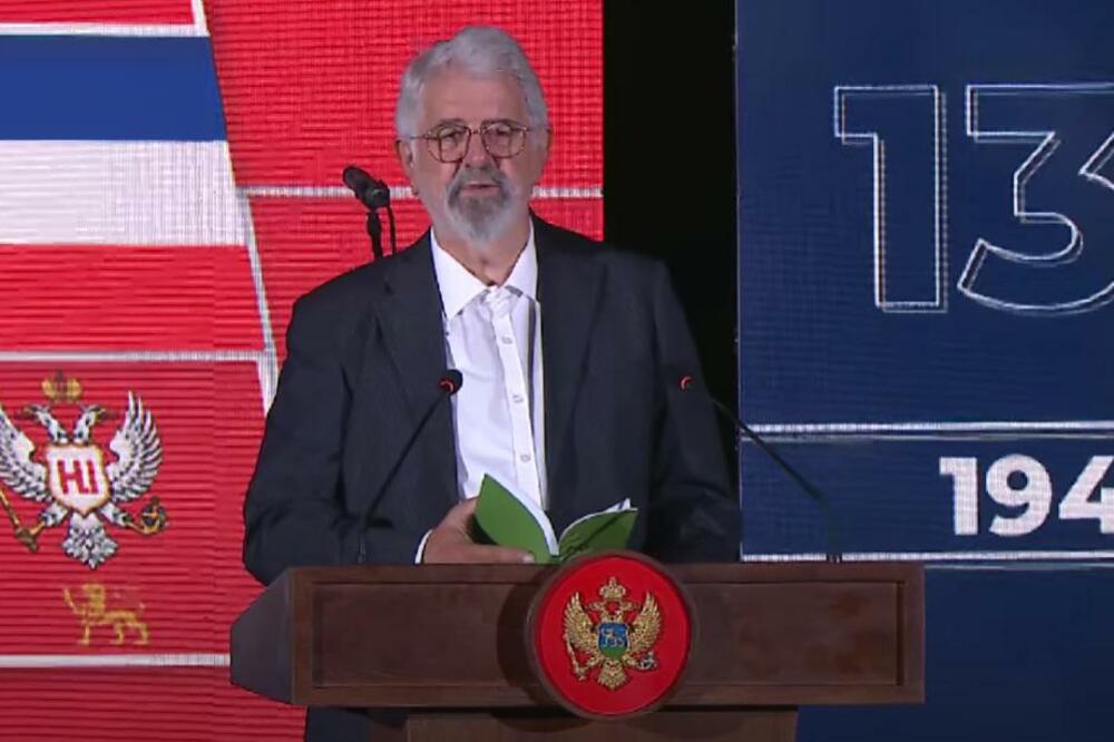 Vuković 8. jula drži govor nakon što mu je dodijeljena Trinaestojulska nagrada, Foto: Printscreen