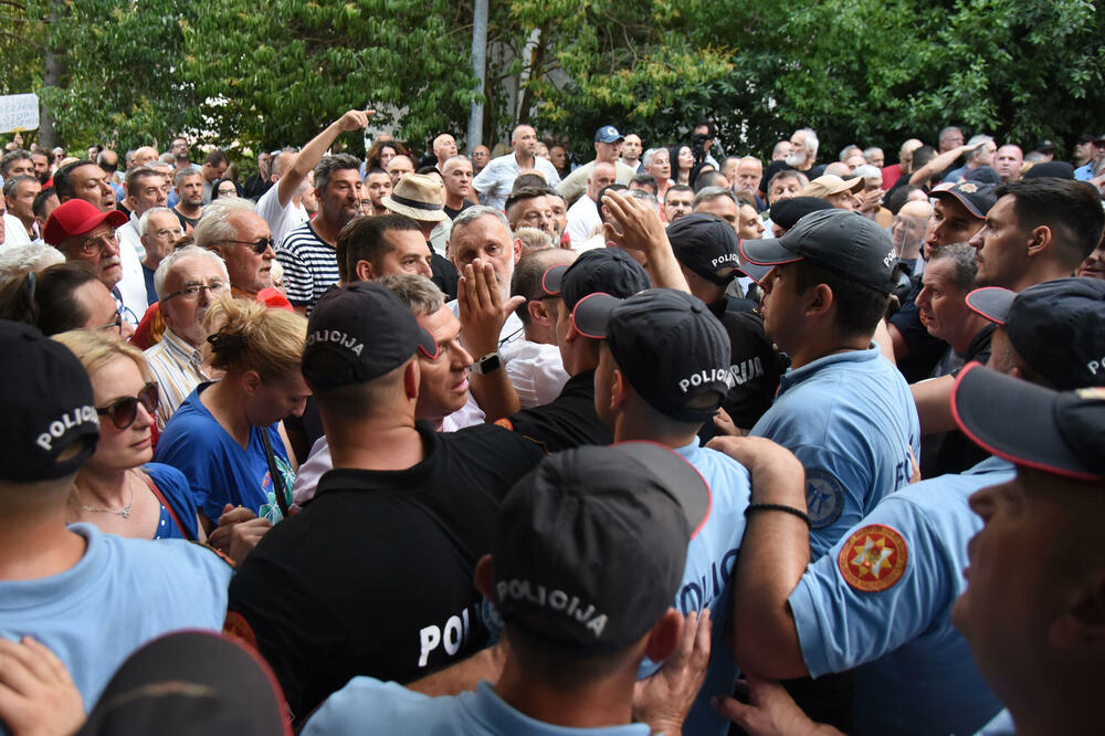 Sa protesta održanog 8. jula u Podgorici, Foto: Luka Zeković