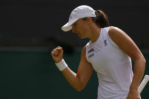 Iga i Belinda probile barijeru - igraće prvi put u polufinalu...