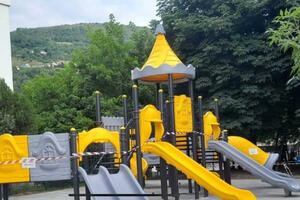 Bijelo Polje: U centru grada postavljen novi mobiljar sa...