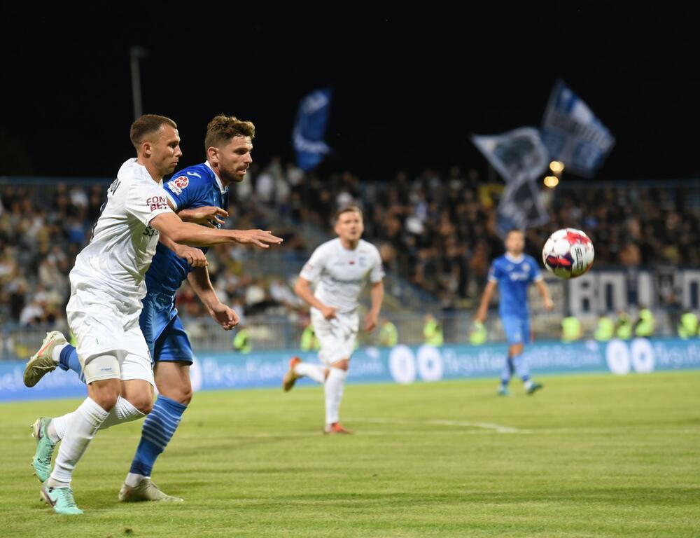 <p>Sutjeska večeras u Nikšiću, u prvom meču 1. kola kvalifikacija za Ligu konferencije poražena od bjeloruskog Dinamo Bresta 2:1</p>