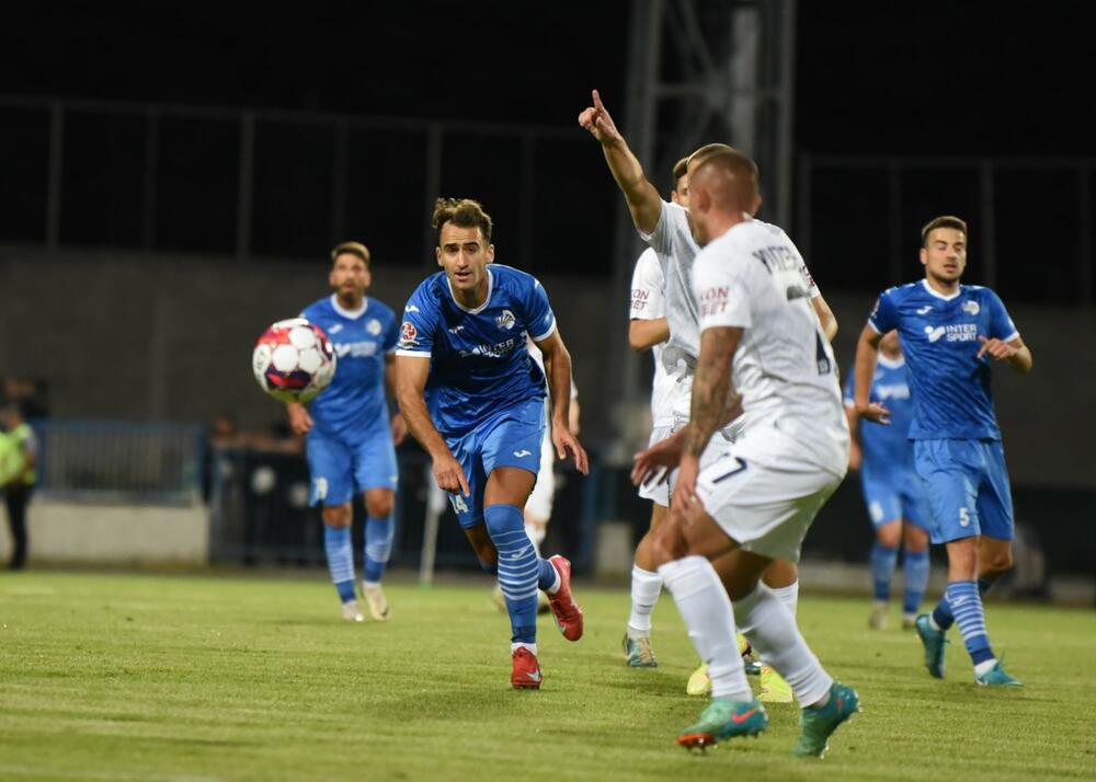 <p>Sutjeska večeras u Nikšiću, u prvom meču 1. kola kvalifikacija za Ligu konferencije poražena od bjeloruskog Dinamo Bresta 2:1</p>