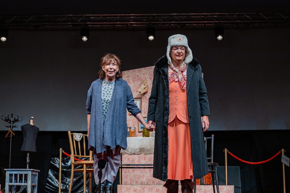 Seka Sablić i Gorica Popović sinoć u Baru, Foto: Dragica Orlandić