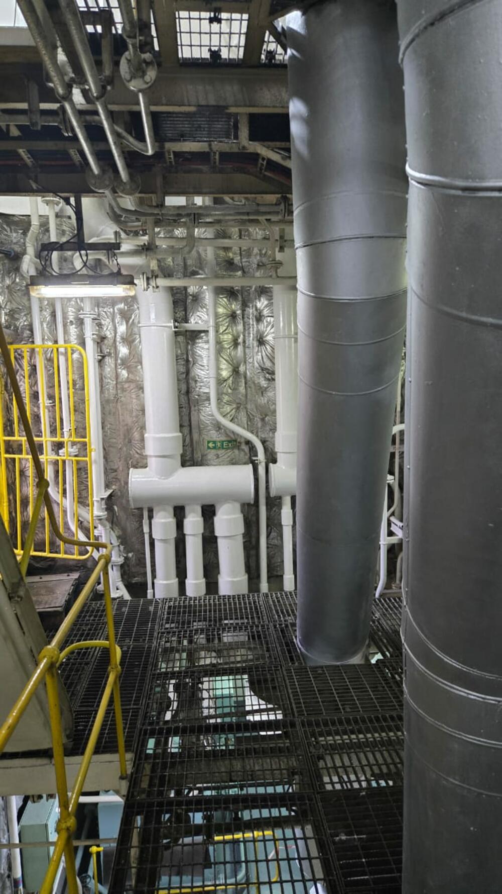 <p>Brod "Kotor" je inače, 15. juna u američkoj luci Savana, zaustavila tzv. port state control, inspekcija američke Obalske straže, zbog ukupno devet na njemu otkrivenih proceduralno-organizacionih i manjih tehničkih nedostataka</p>