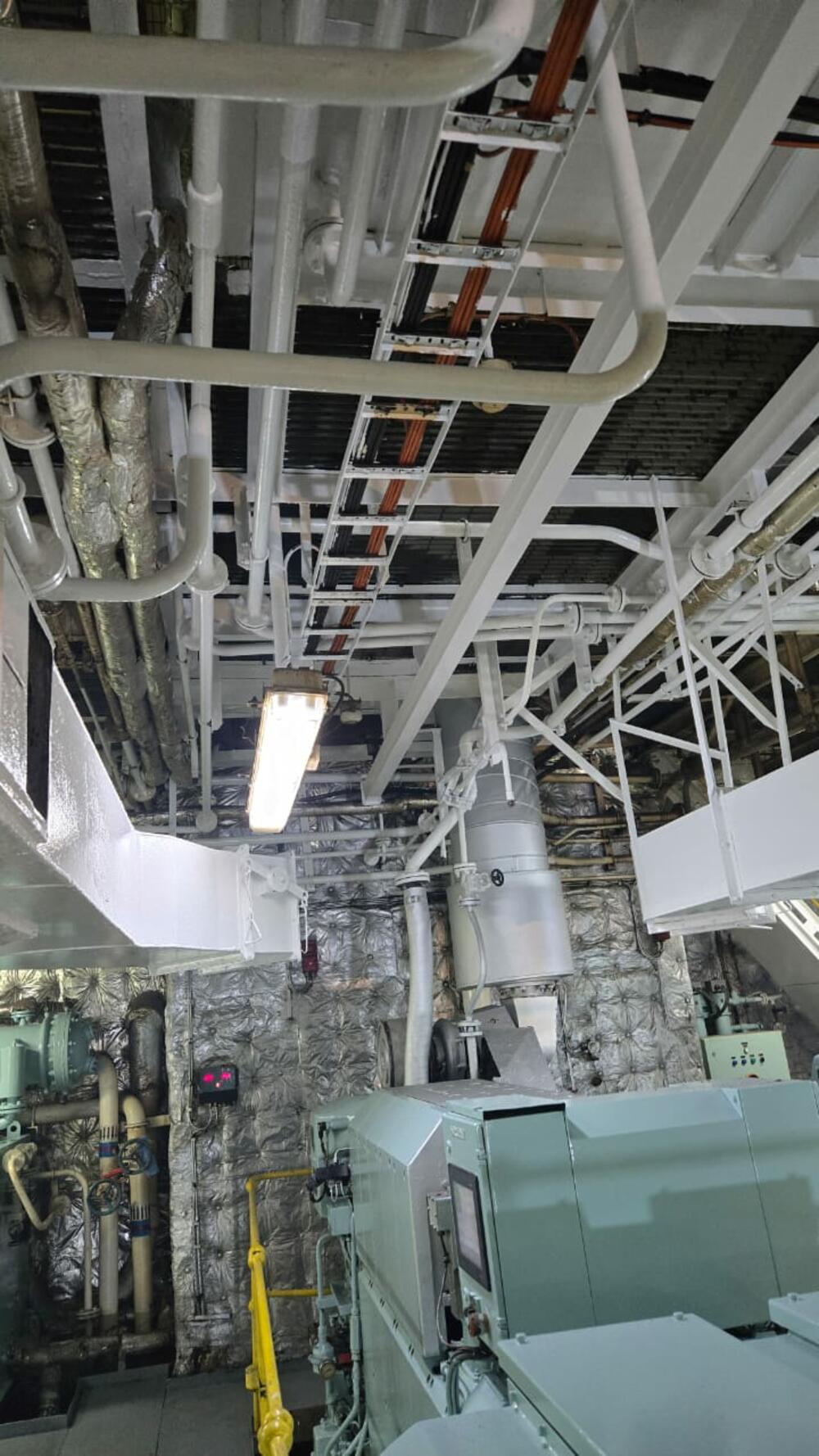 <p>Brod "Kotor" je inače, 15. juna u američkoj luci Savana, zaustavila tzv. port state control, inspekcija američke Obalske straže, zbog ukupno devet na njemu otkrivenih proceduralno-organizacionih i manjih tehničkih nedostataka</p>