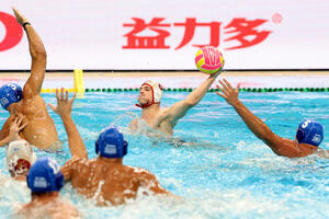 I igra i rezultat: Kompletan utisak „ajkula” na premijeri