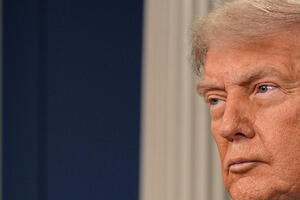 Tramp najavio carine od 30 odsto na robu iz EU i Meksika od 1....