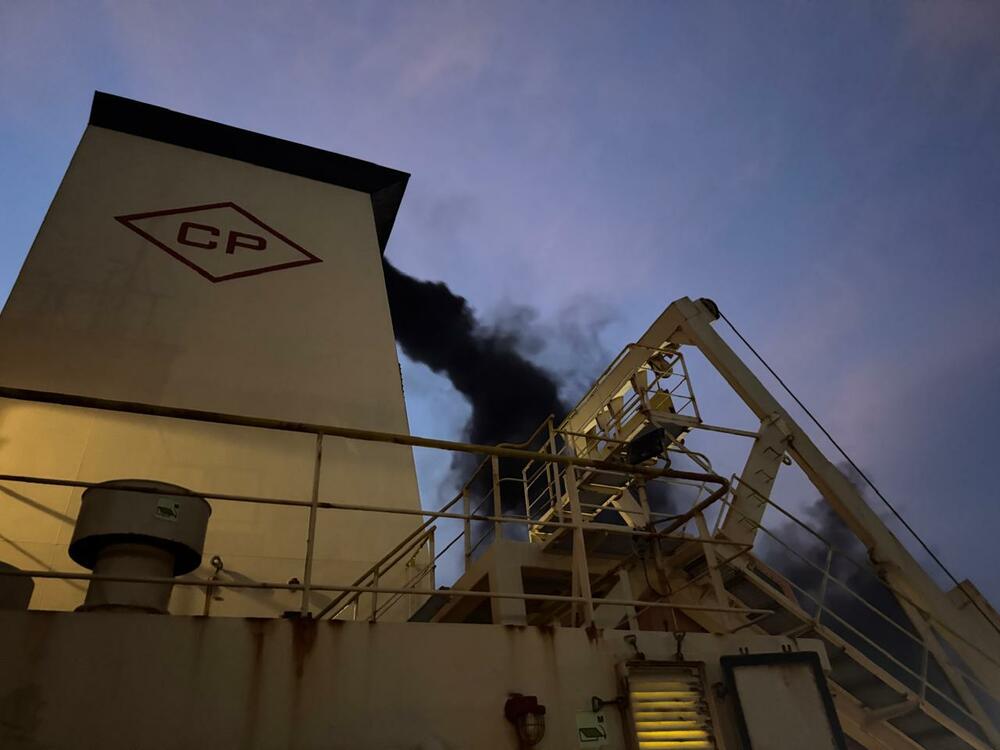 <p>Dostavljene fotografije i video zapisi sa broda "Kotor" koji navodno prikazuju "stvarno stanje u kojem se brod trenutno nalazi"</p>