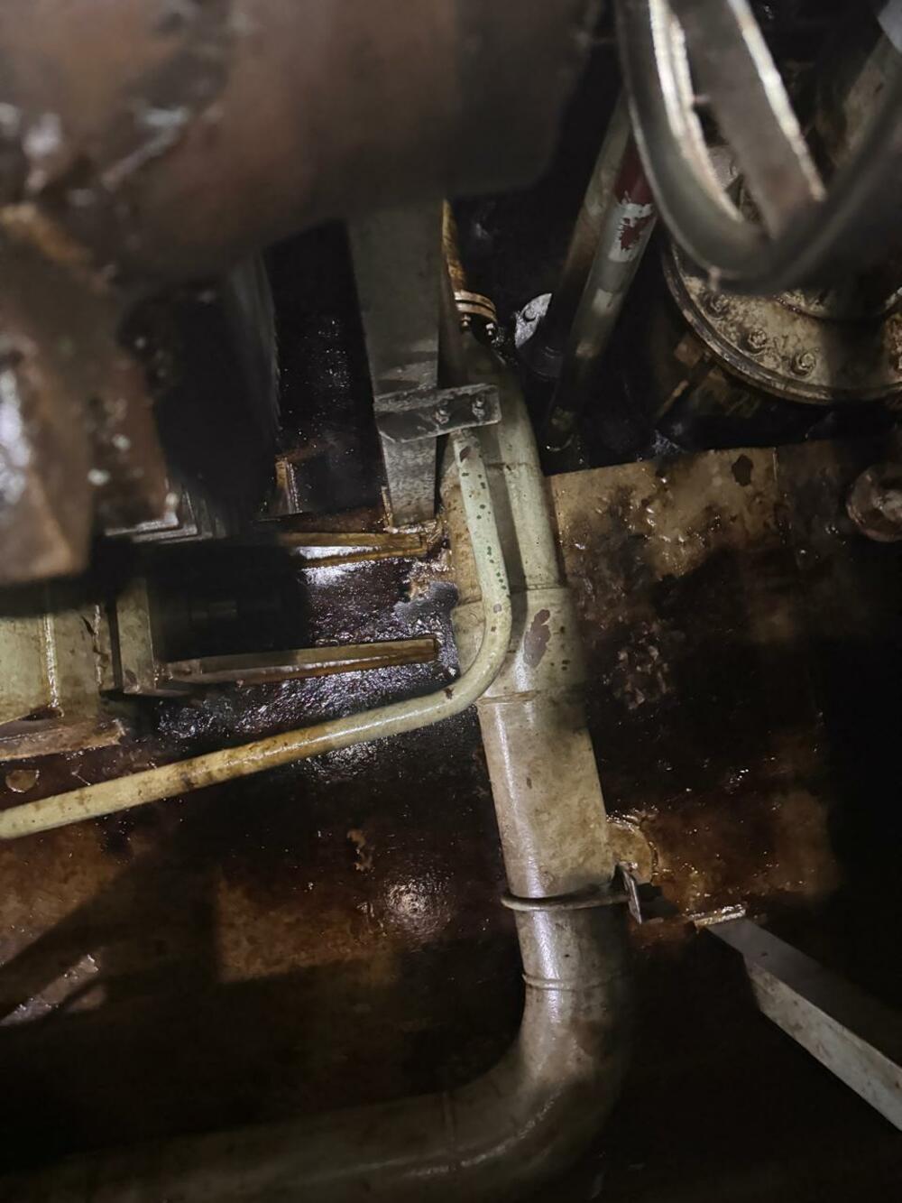 <p>Dostavljene fotografije i video zapisi sa broda "Kotor" koji navodno prikazuju "stvarno stanje u kojem se brod trenutno nalazi"</p>