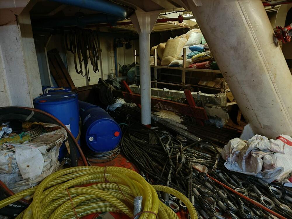 <p>Dostavljene fotografije i video zapisi sa broda "Kotor" koji navodno prikazuju "stvarno stanje u kojem se brod trenutno nalazi"</p>