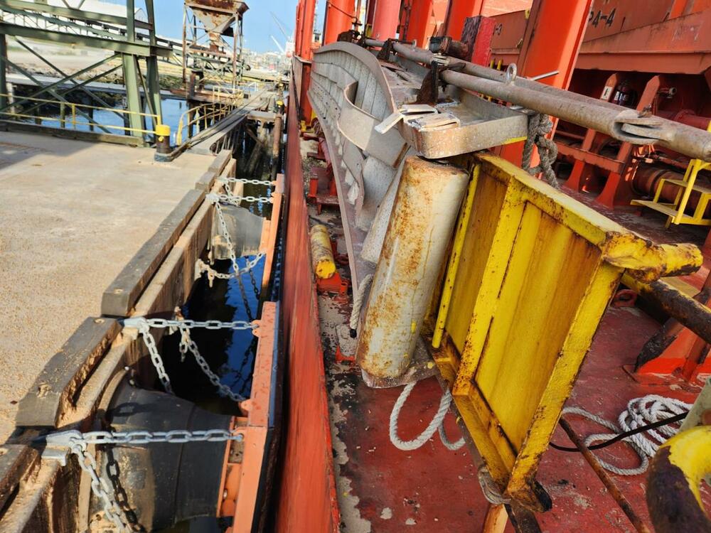 <p>Dostavljene fotografije i video zapisi sa broda "Kotor" koji navodno prikazuju "stvarno stanje u kojem se brod trenutno nalazi"</p>