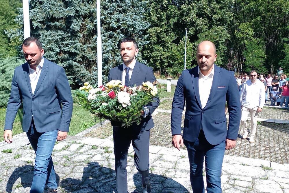 Živković predvodi delegaciju u Pljevljima, Foto: DPS