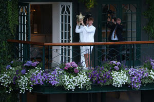 FOTO PRIČA: Siner sa navijačima proslavio titulu na Vimbldonu