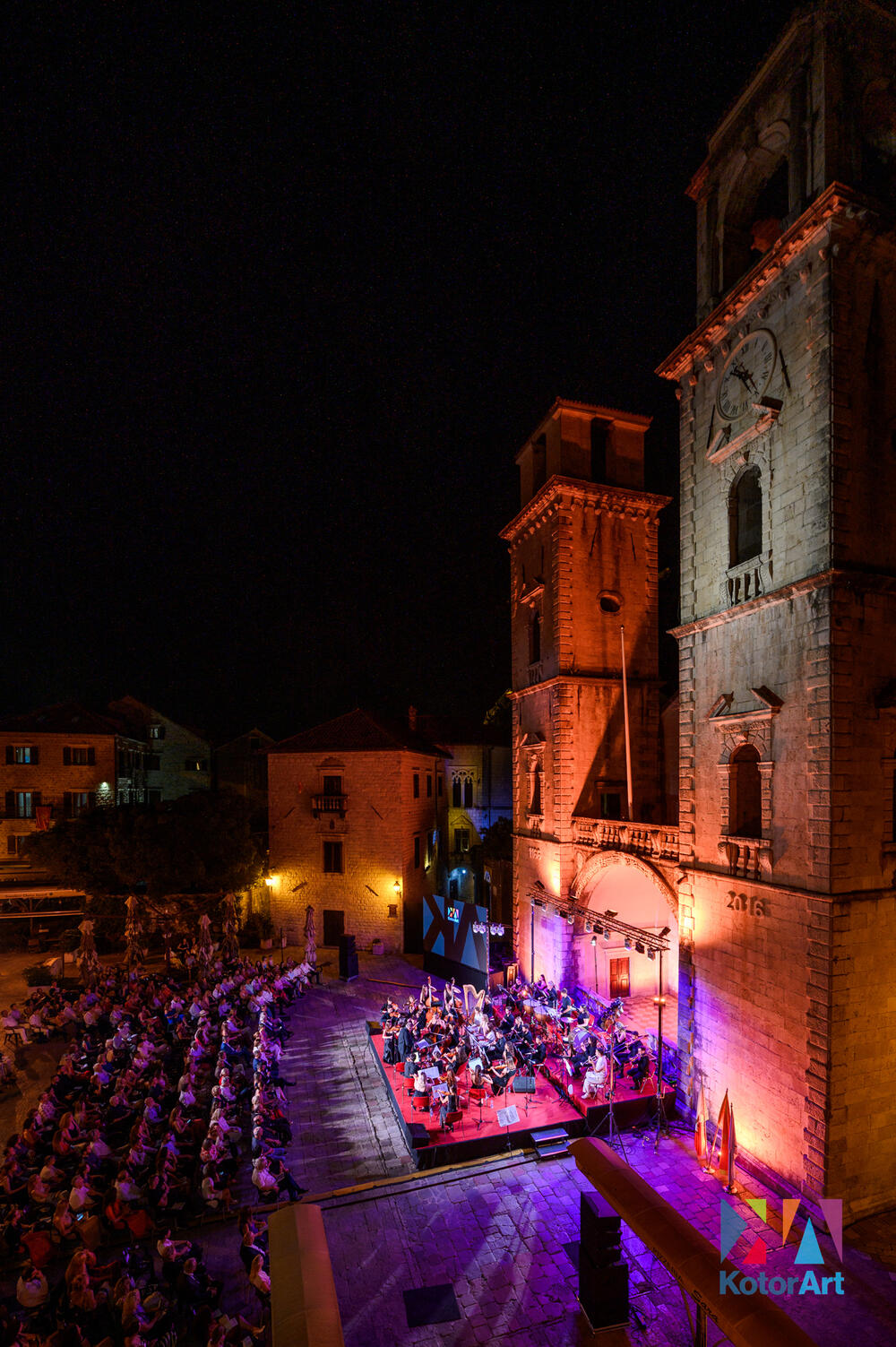 <p>"Biće sa nama 30. jula na koncertu, i znam da ga mnogi nestrpljivo iščekuju, i da ga čuju, ali i da ga zagrle, čvrsto, najčvršće, od srca, od zahvalnosti, od ponosa"</p>