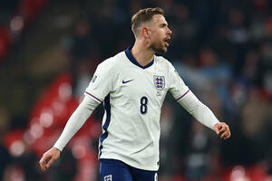 Henderson dvije godine u Brentfordu