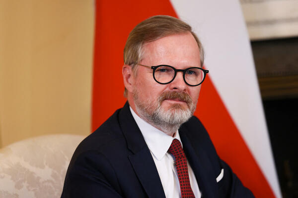 Fijala: Češka neće učestvovati u kupovini američkog oružja za...