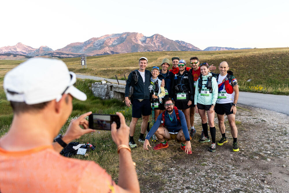 <p>Nacionalni park Durmitor ovog vikenda bio je epicentar trail trčanja u regionu. Više od 1000 učesnka iz 30 zemalja svijeta okupilo se na startu drugog izdanja Coinis Durmitor Trail-a, manifestacije koja polako prerasta u jedan od najznačajnijih sportskih događaja u Crnoj Gori, kao na evropskoj trail mapi.</p>
