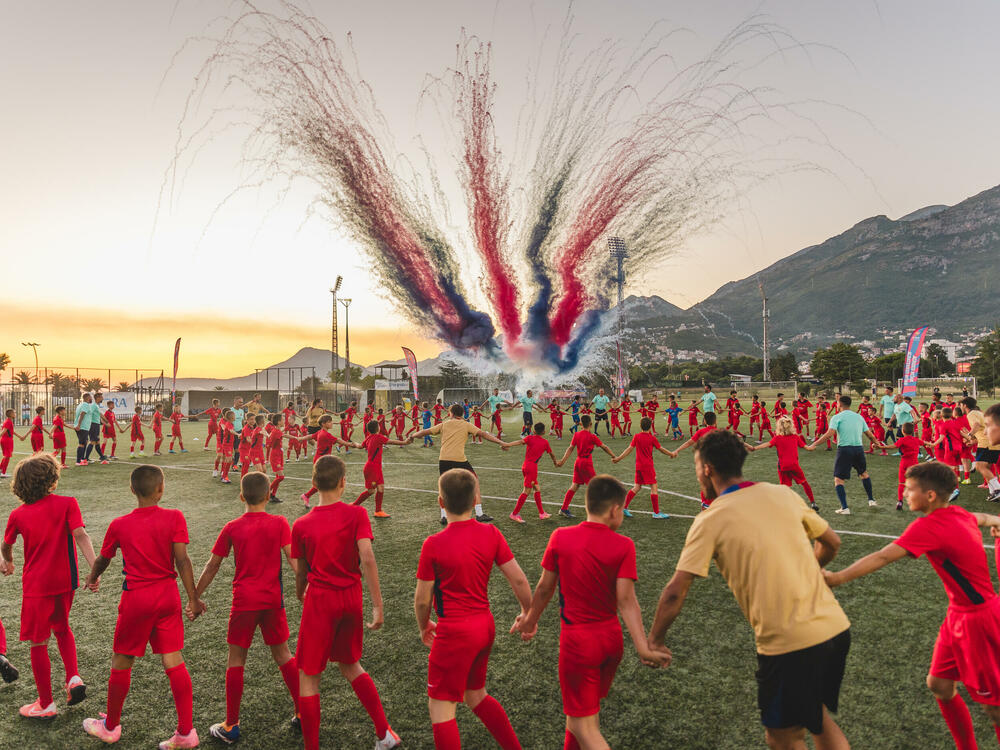 <p>"Vidimo se narednog ljeta – sa još više igre, prijateljstva i fudbalske magije", zaključeno je u saopštenju</p>
