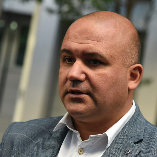 Vraneš studierte 12 Jahre lang Medizin: Wie waren die Studenten so...?