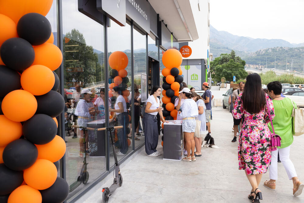 <p><em>Danas je svečano otvoren novi CITY market u Makedonskom naselju u Baru, čija će vrata za potrošače biti od danas otvorena 24h dnevno, sem nedjelje!</em></p>