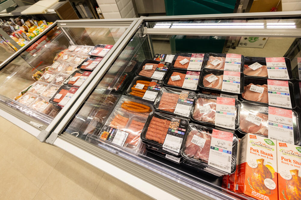 <p><em>Danas je svečano otvoren novi CITY market u Makedonskom naselju u Baru, čija će vrata za potrošače biti od danas otvorena 24h dnevno, sem nedjelje!</em></p>