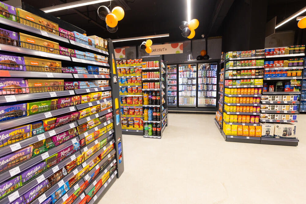 <p><em>Danas je svečano otvoren novi CITY market u Makedonskom naselju u Baru, čija će vrata za potrošače biti od danas otvorena 24h dnevno, sem nedjelje!</em></p>