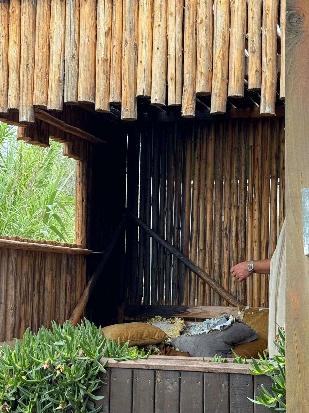 požar plažni bar Velika plaža