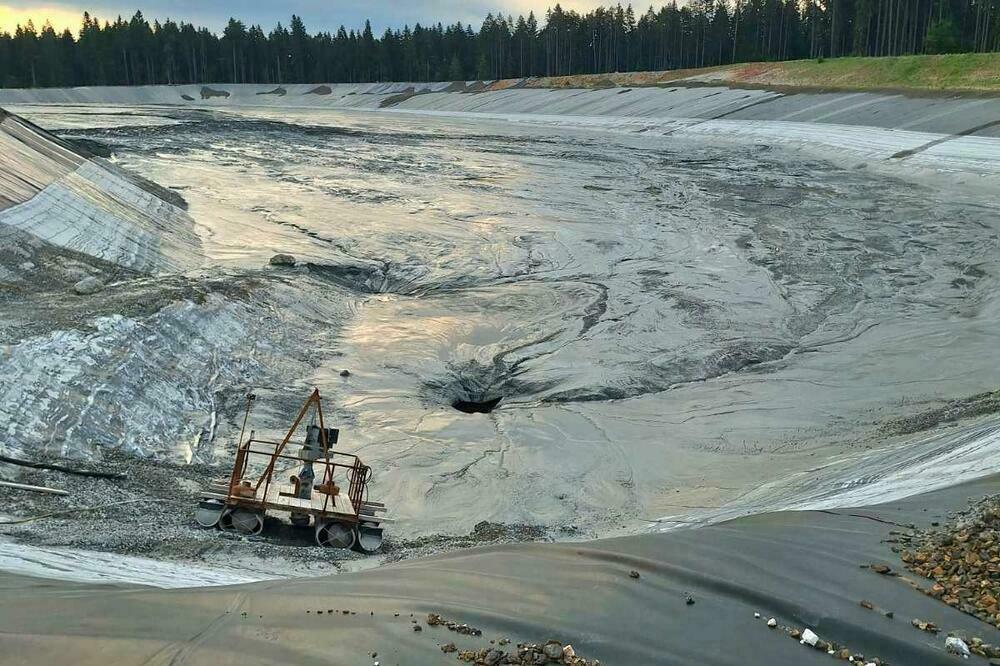 Ponor usisao otrove, Foto: Privatna arhiva