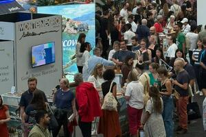 Ukusi Crne Gore osvojili London: Redovi za pršut, sir i vino na...