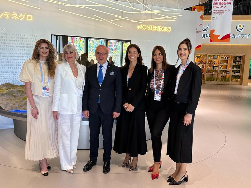 <p>"Impresioniran sam promocijom i dojmljivom vizualnosti spoja kulture, identiteta i razvojnih potencijala, ali i onih poruka Crne Gore kao države koja stvara harmoniju zemlje koja živi i spaja različite kulture", kazao je šef hrvatske diplomatije</p>