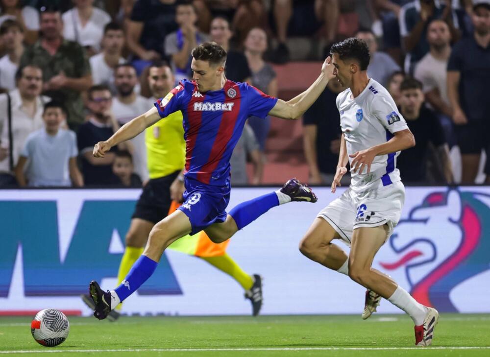 <p>Andrej Kostić na asistenciju Milana Vukotića postigao jedini gol u pobjedi "crno-bijelih" protiv Železničara u Pančevu (1:0)</p>