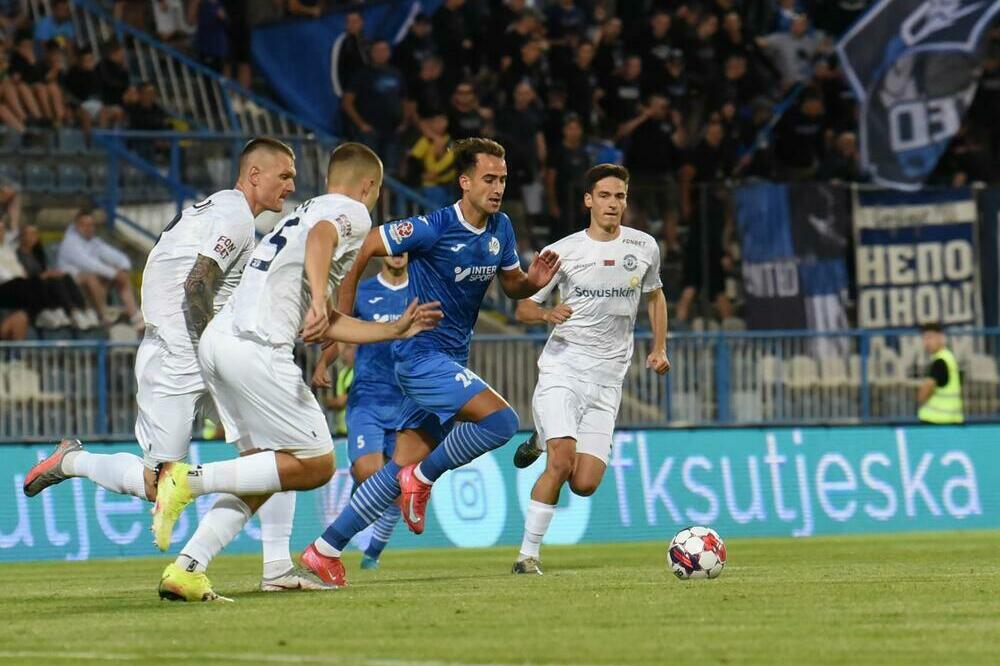 Vasilije Čavor tokom duela sa Dinamom u Nikšiću, Foto: Luka Zeković