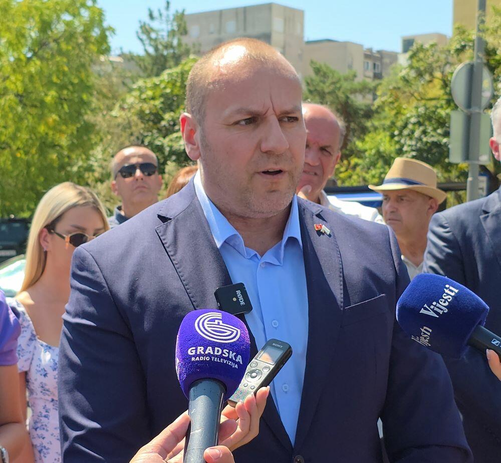 parking Blok 5, parking Blok V