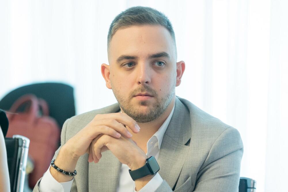 Paunović Klikovcu: Gori od vas je samo Andrija Nikolić, politička...