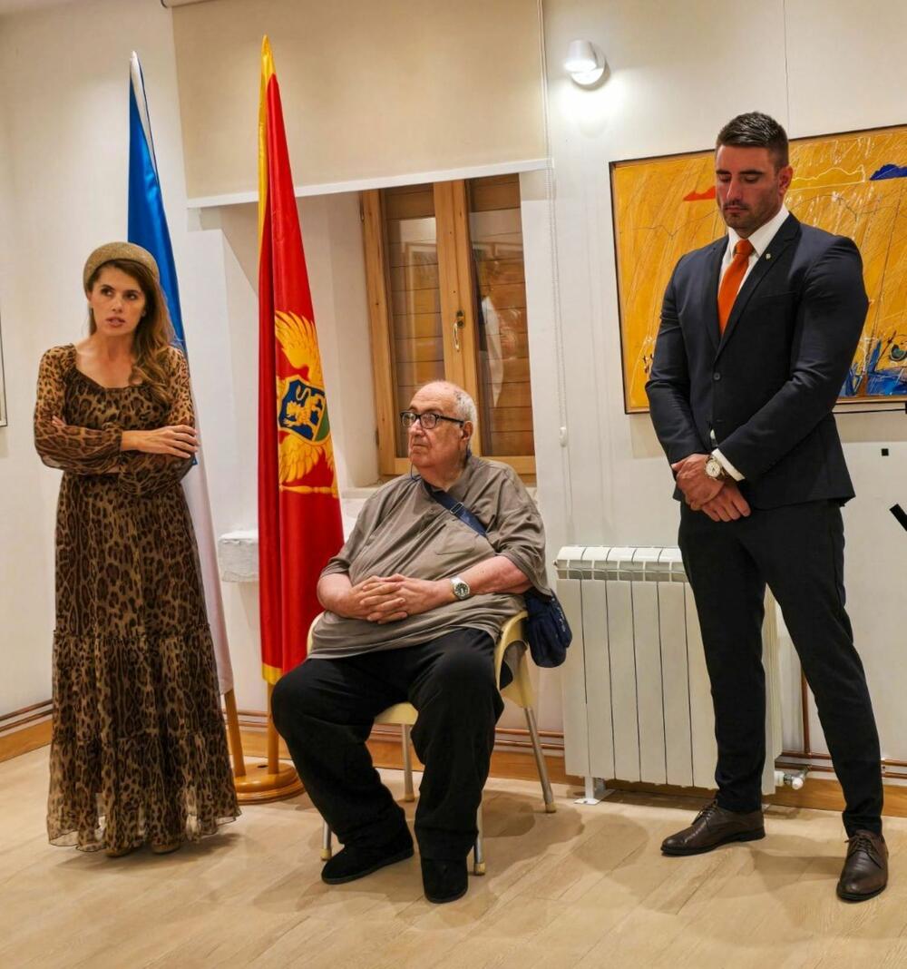 Aleksandra Vuković Kuč, Dragan Karadžić i Jugoslav Jakić